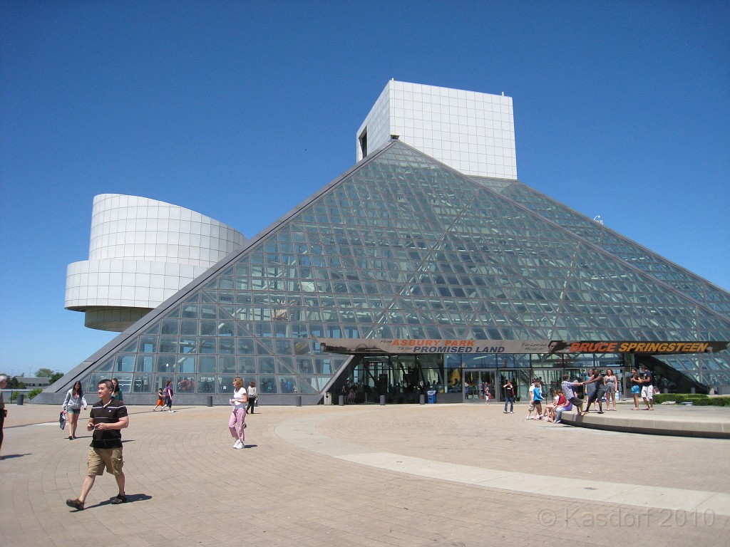 Rock n Roll Hall of Fame 2010 100.jpg - The Rock 'N Roll Hall of Fame in Cleveland Ohio. We made a day trip visit May 30, 2010. Bigger than I expected, with lots to see.